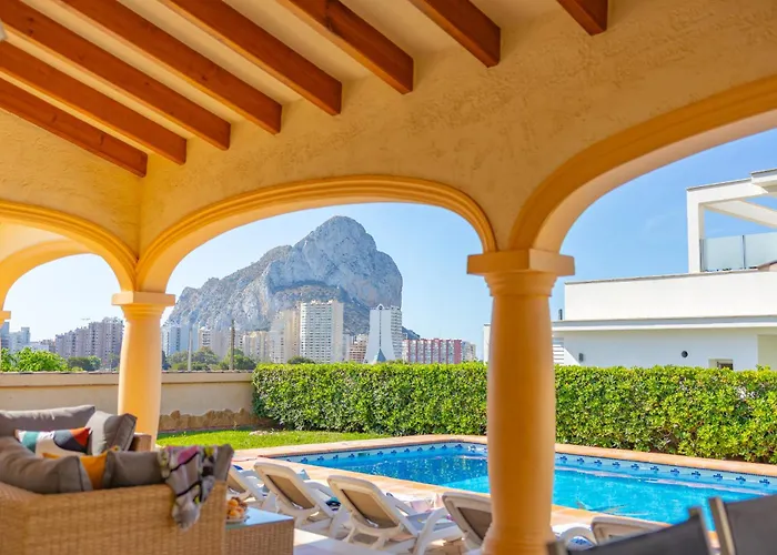 Almendros - Plusholidays 别墅 *